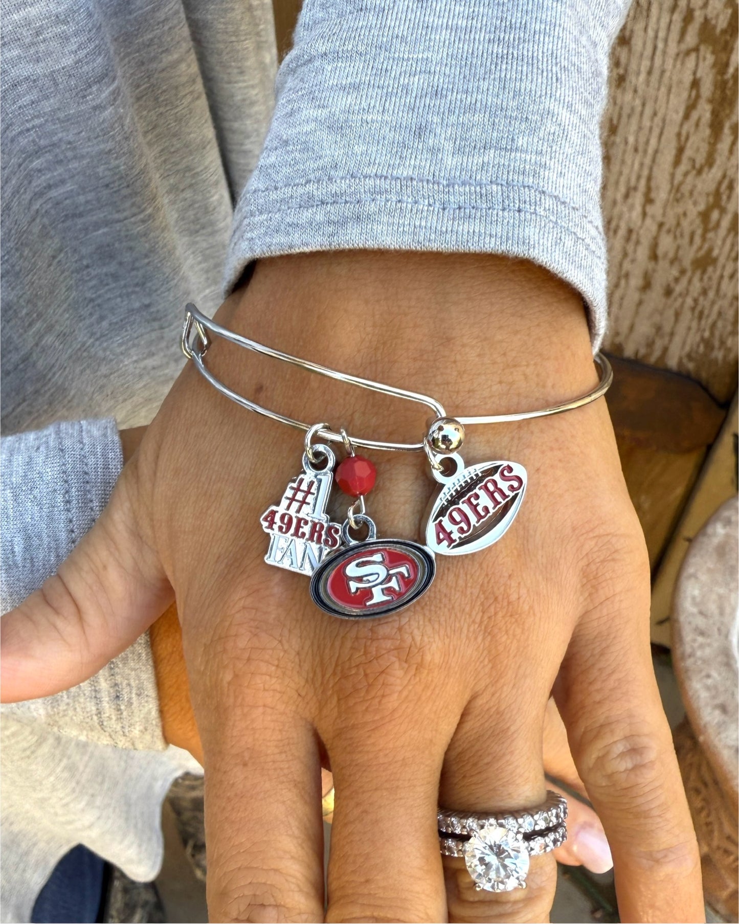 San Francisco 49ers Three Charm Logo Bracelet